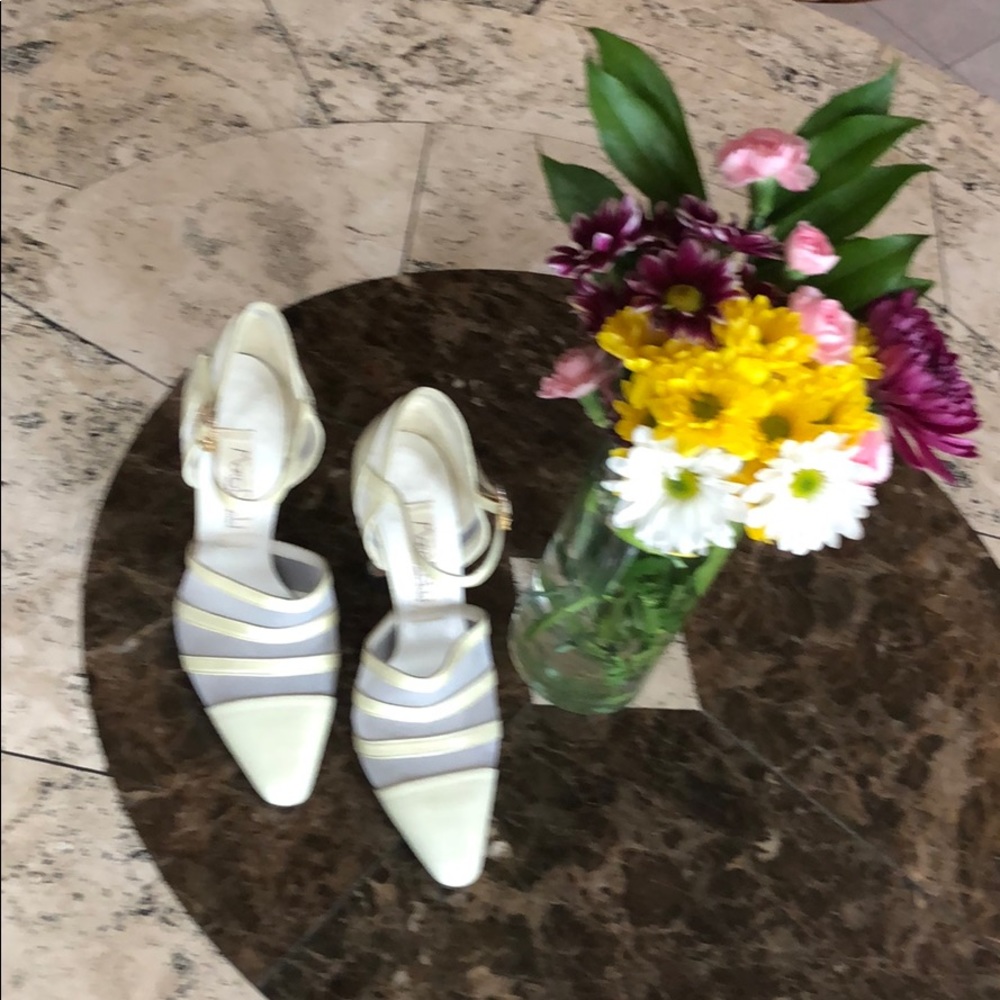 Dressy shoes